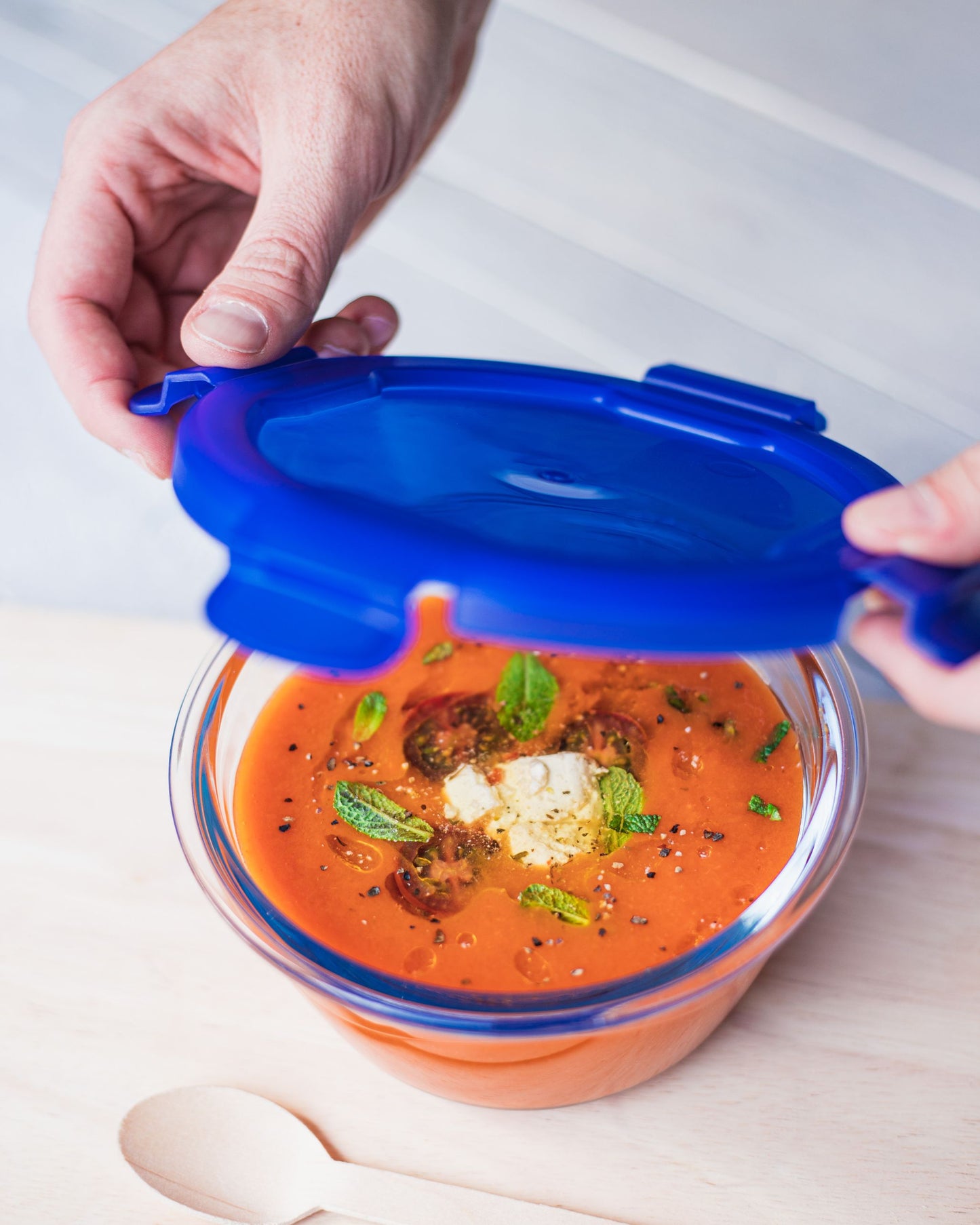 Cook Go - Round glass storage tin with watertight lid