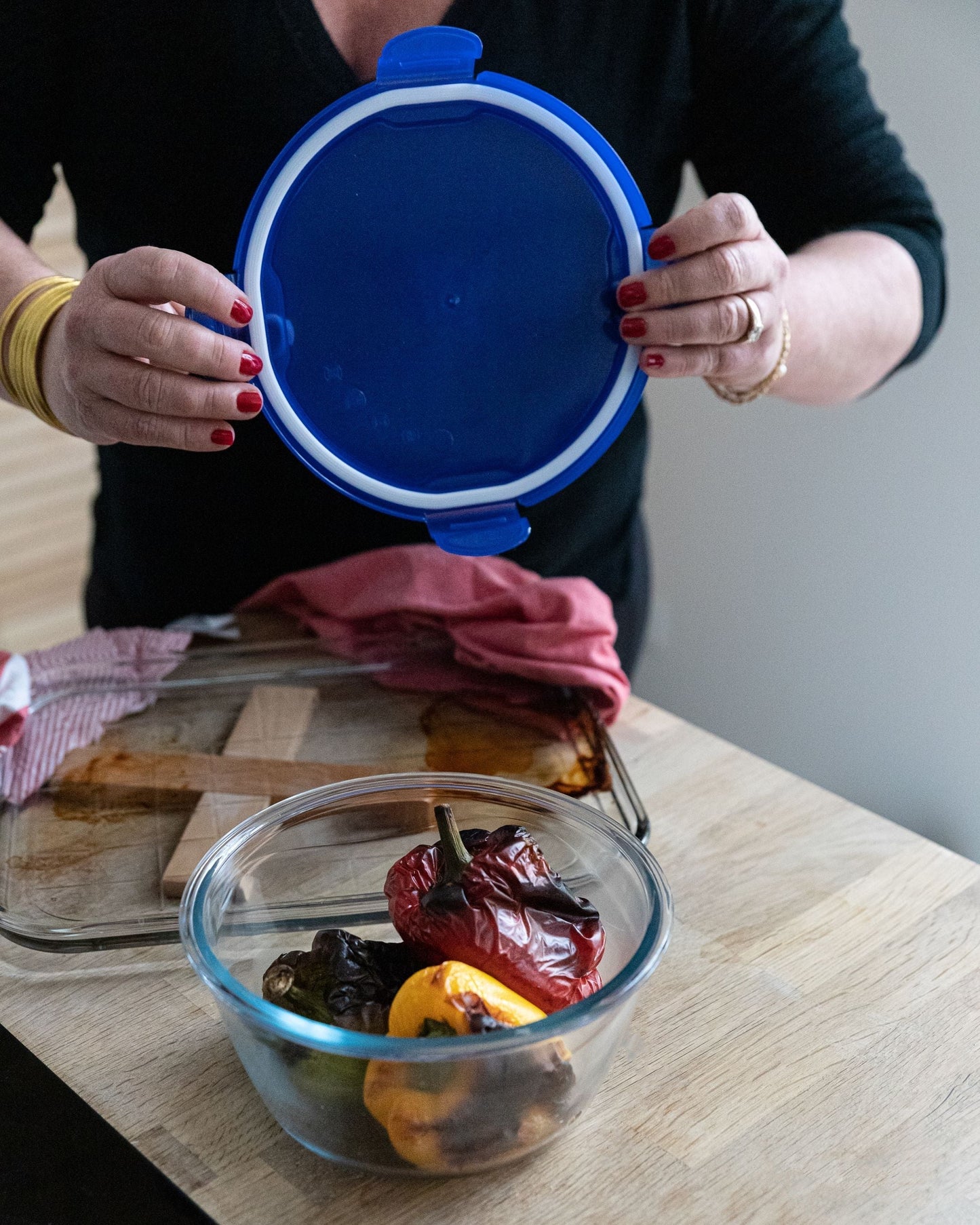Cook Go - Round glass storage tin with watertight lid